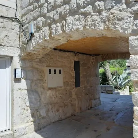 Authentic Dalmatian House Sara Apartment