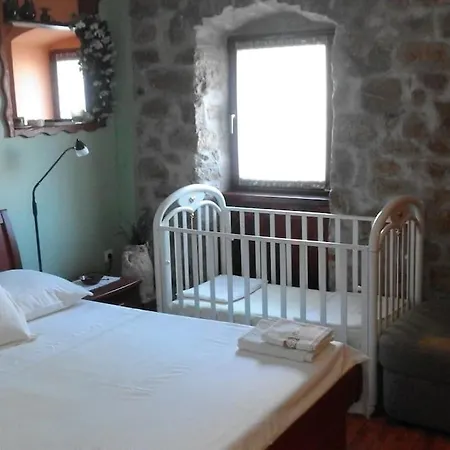 Apartment Authentic Dalmatian House Sara