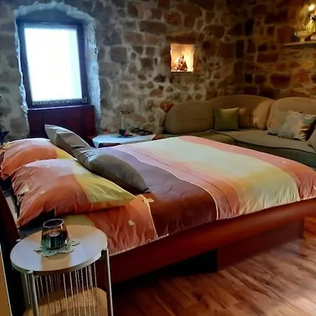 Authentic Dalmatian House Sara 斯普利特